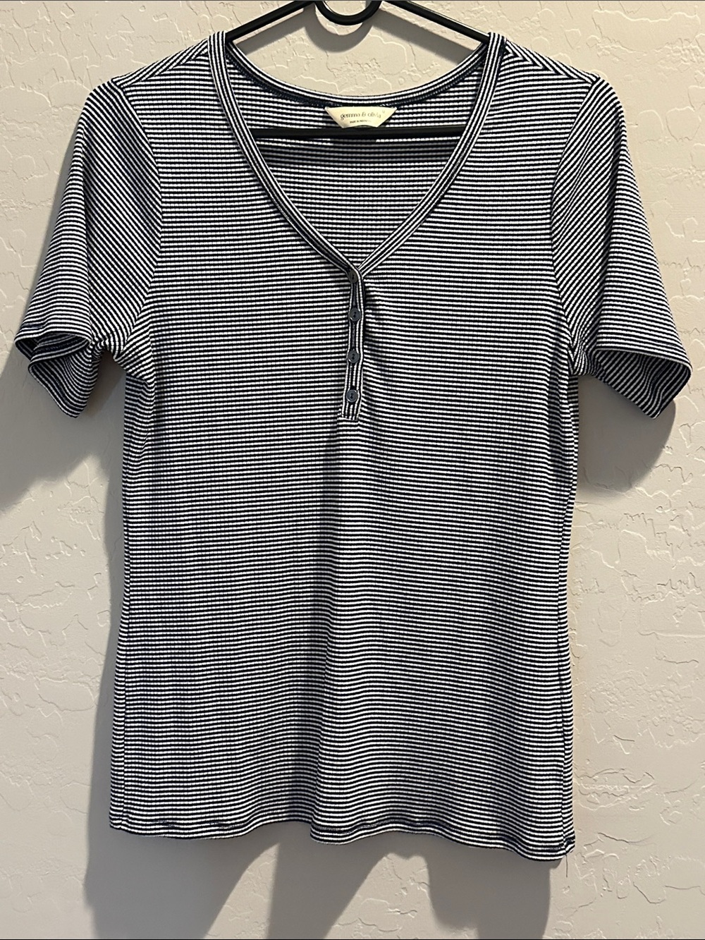 Striped Short-Sleeve Henley Top - Black & White size M